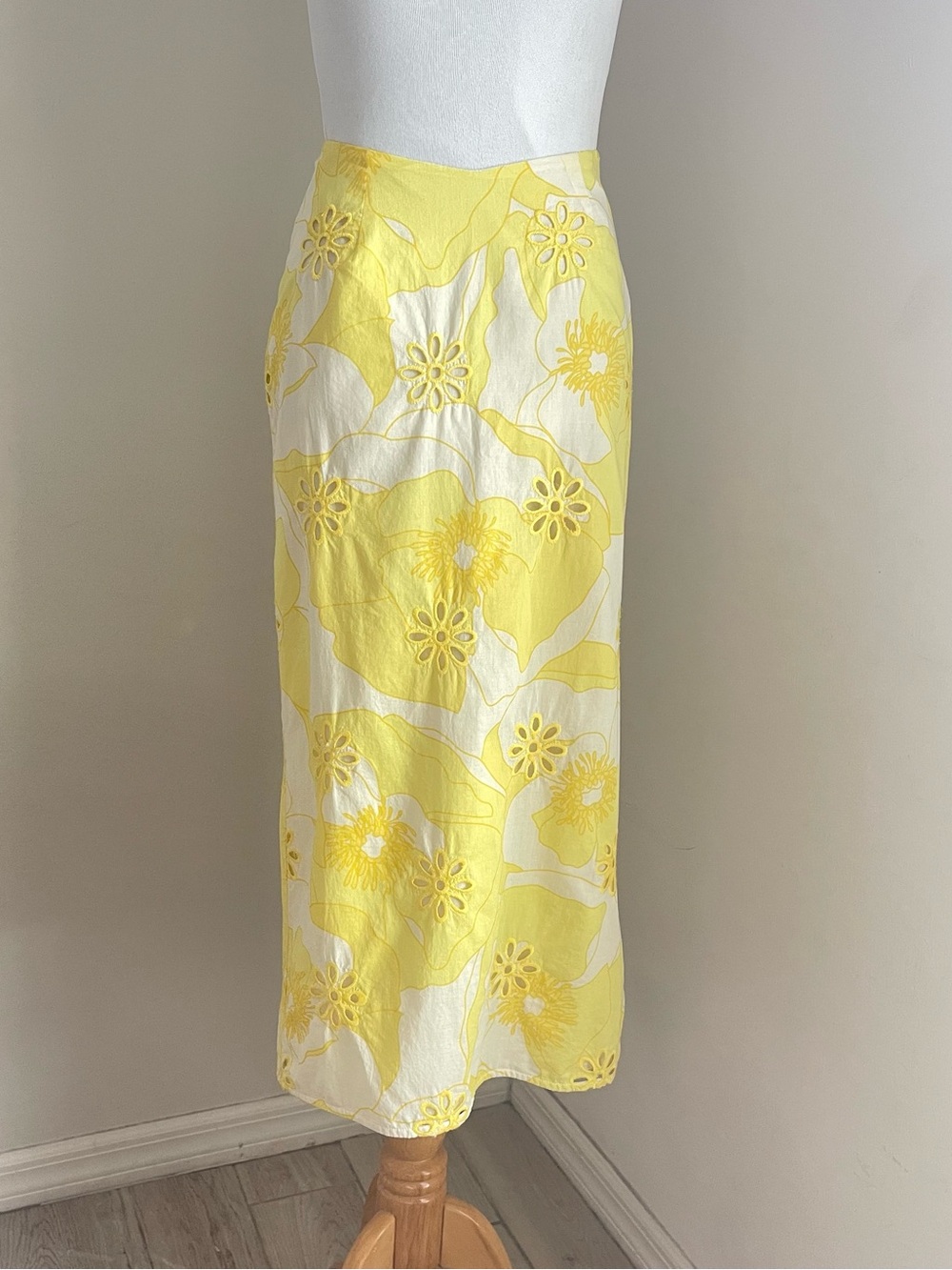 Sabo Skirt Embroidered Eyelet Yellow and White Floral Midi Skirt